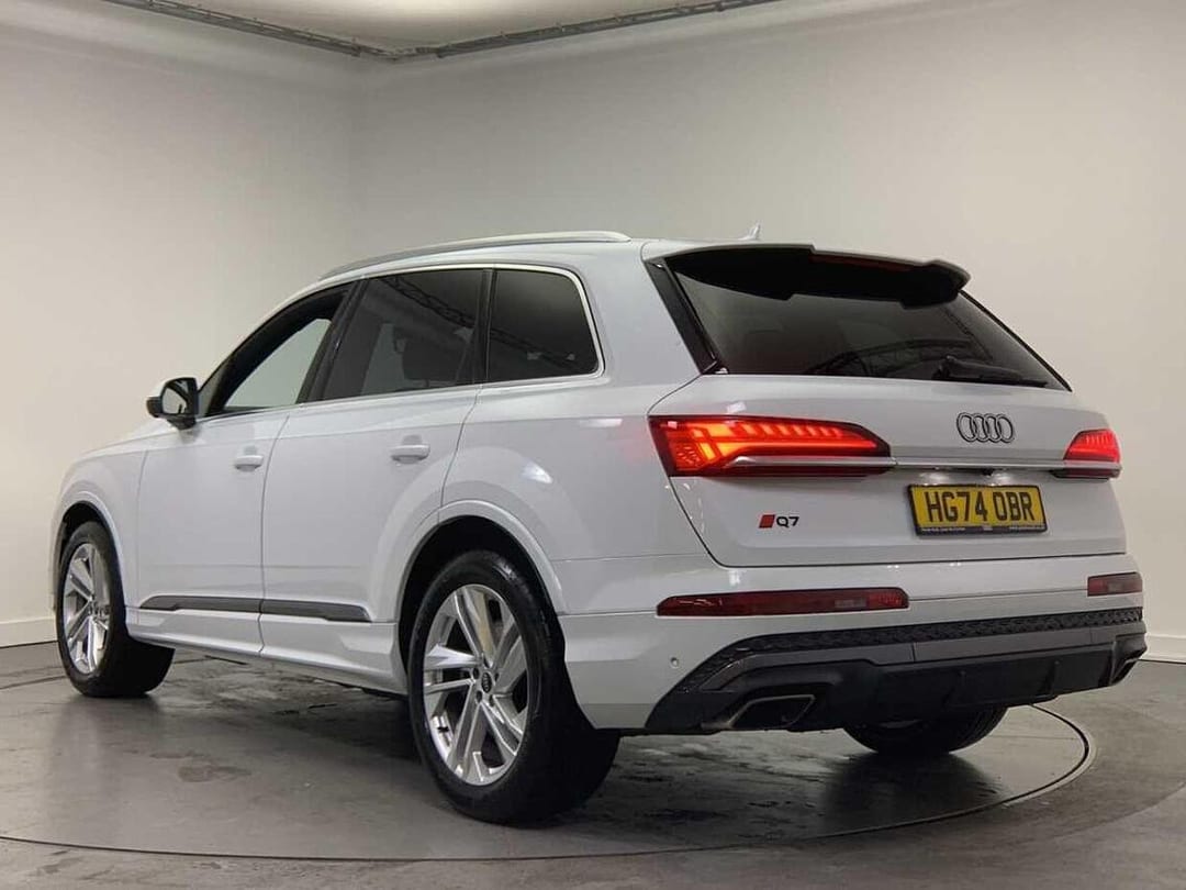 2024 Audi Q7 S Line 55 Tfsi Quattro Auto S Line