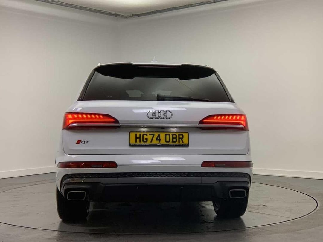 2024 Audi Q7 S Line 55 Tfsi Quattro Auto S Line