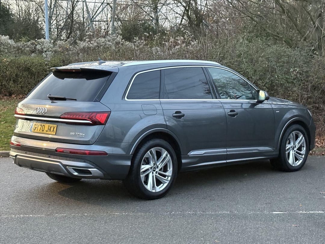 2020 Audi Q7 S Line 55 Tfsi E Quattro A S Line