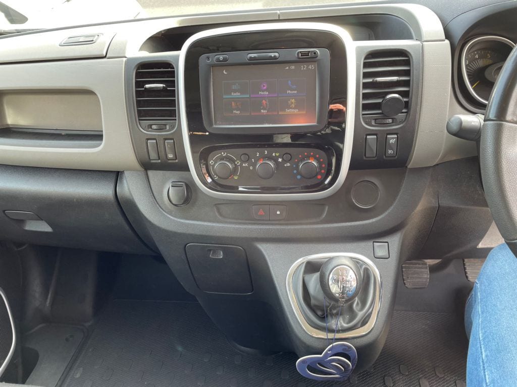 2016 Renault Trafic Sport Nav Double Cab
