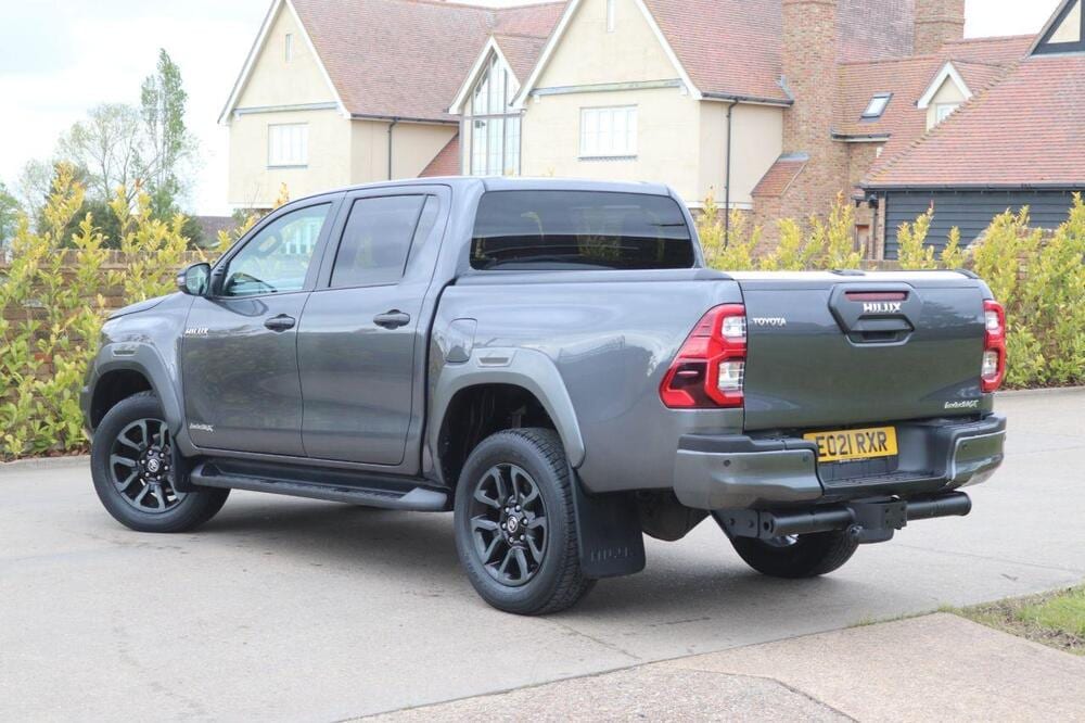 2021 Toyota Hilux Invincib X D-4d4wd Dcb A Invincible X
