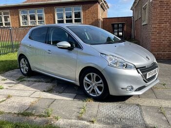 2015 Peugeot 208 Allure