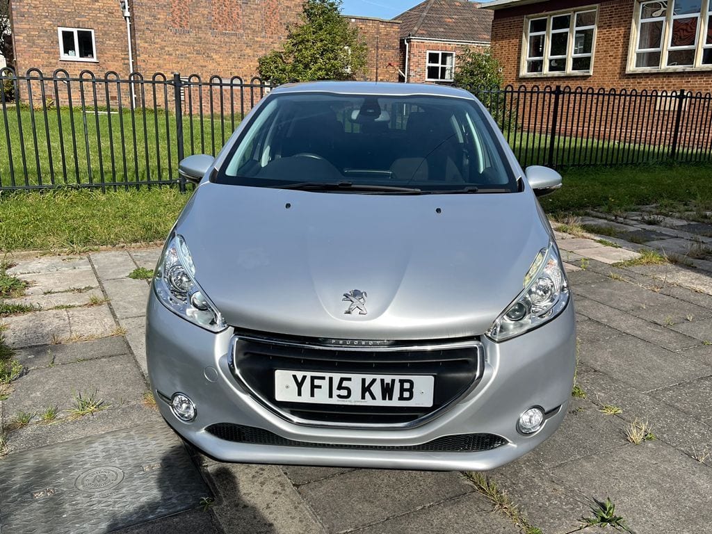 2015 Peugeot 208 Allure