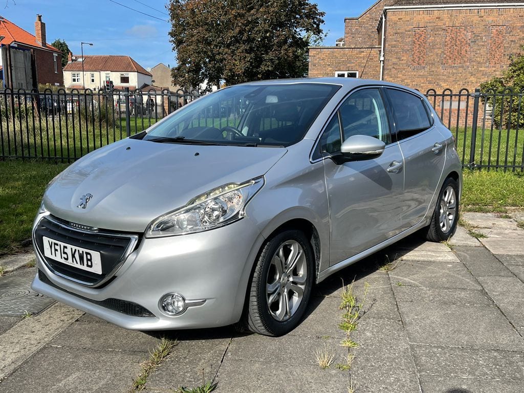 2015 Peugeot 208 Allure