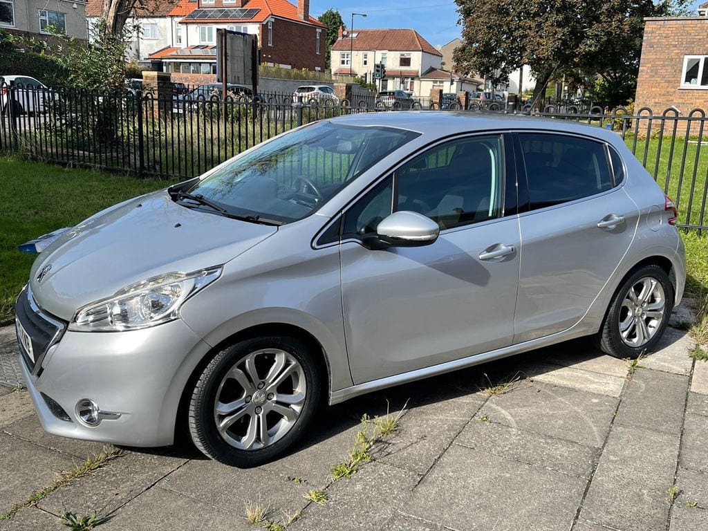 2015 Peugeot 208 Allure