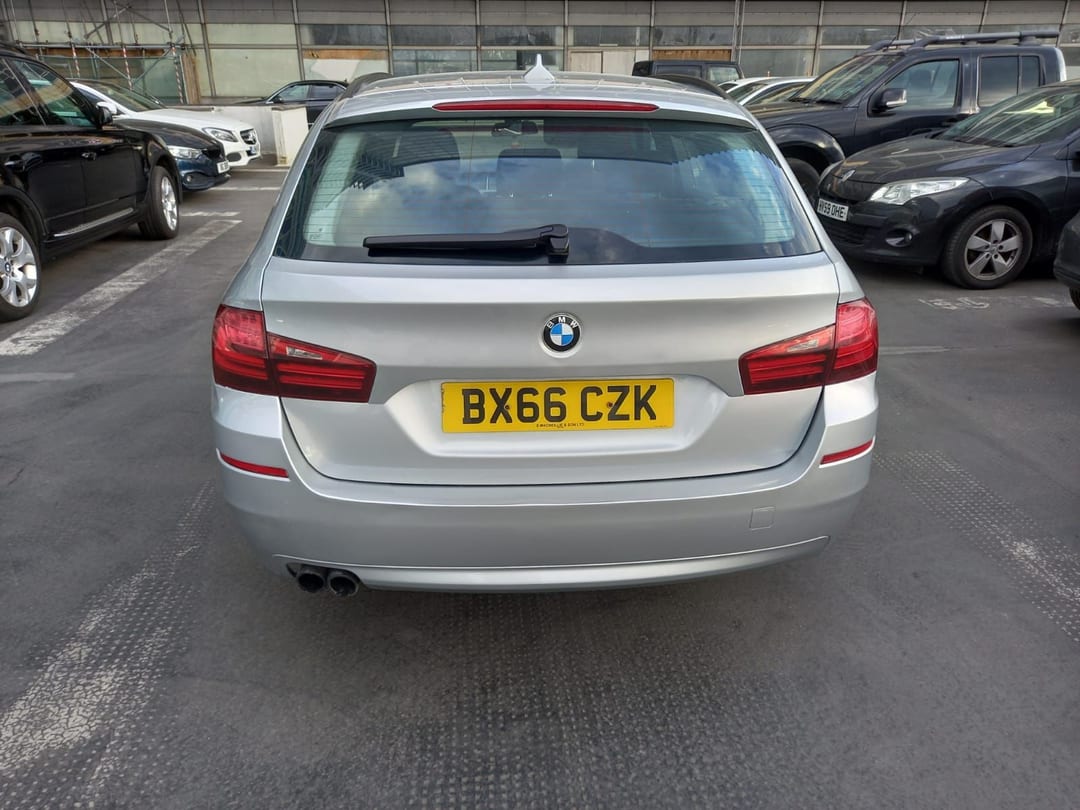 2017 BMW 525 Se