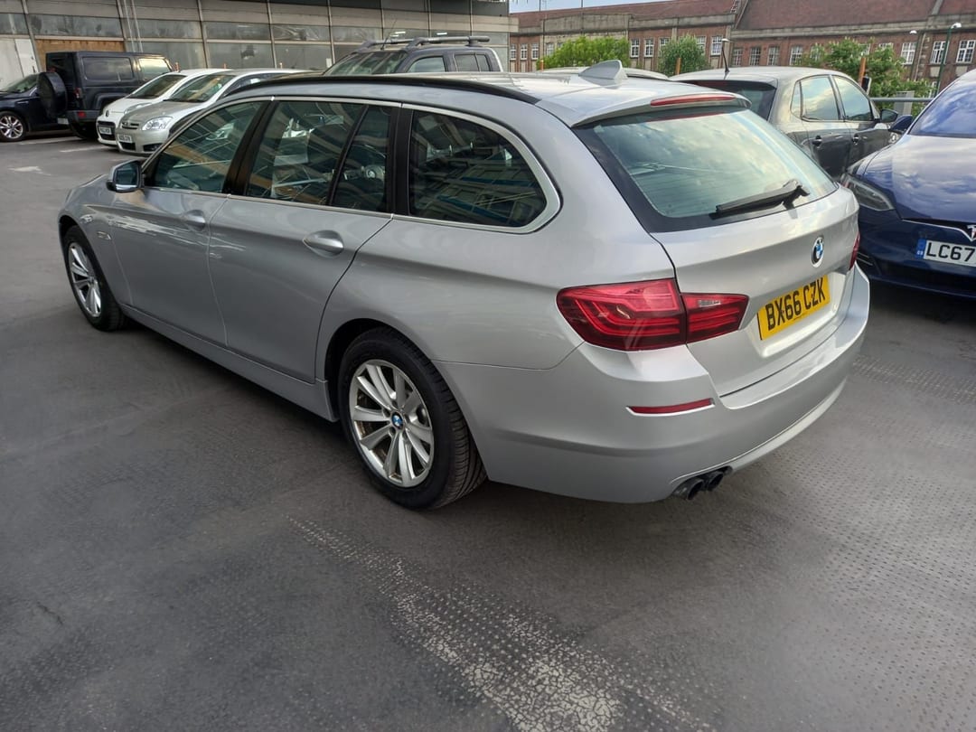 2017 BMW 525 Se