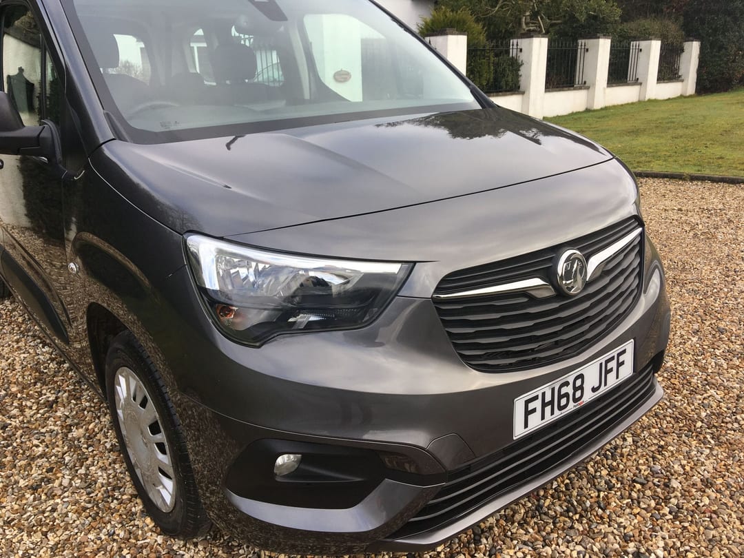 2019 Vauxhall Combo Life Design