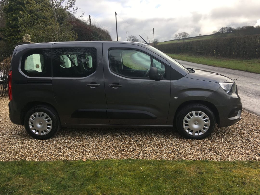 2019 Vauxhall Combo Life Design