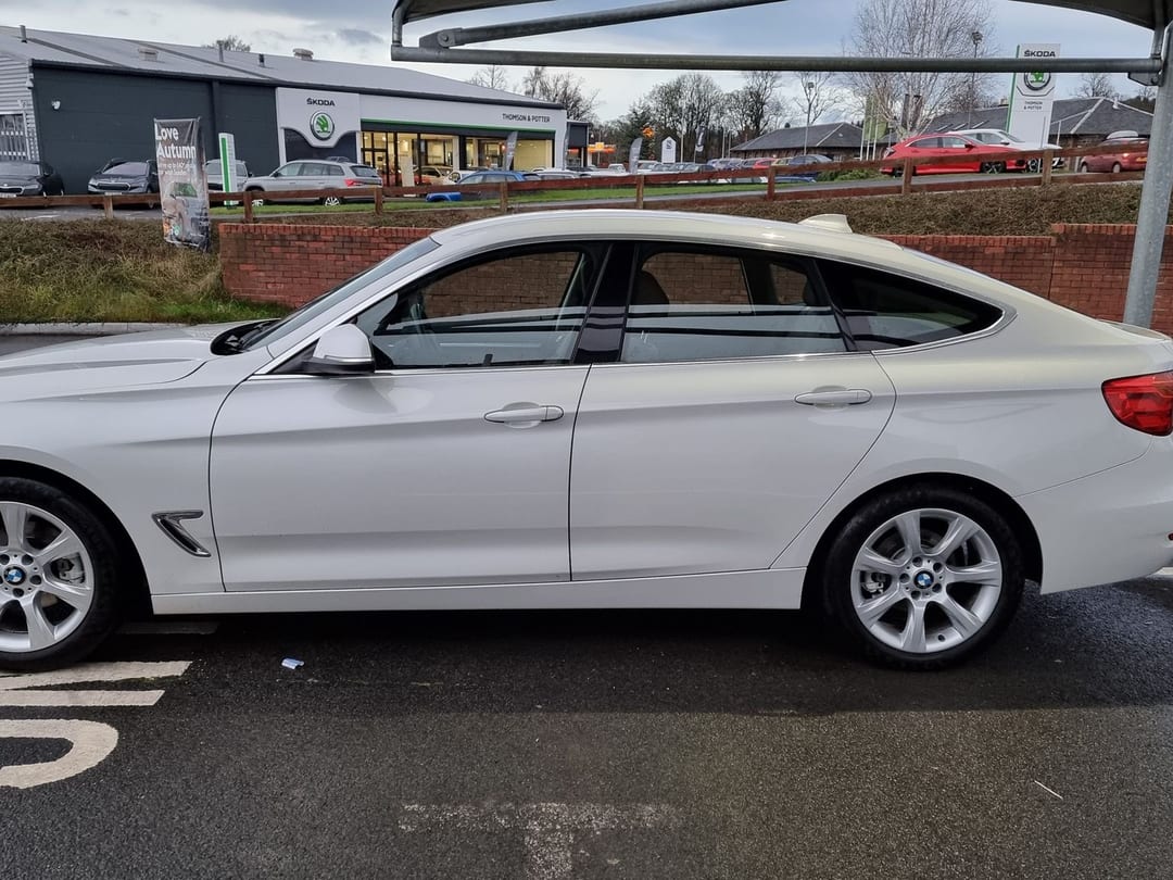 2013 BMW 3 Series 318 Luxury GT