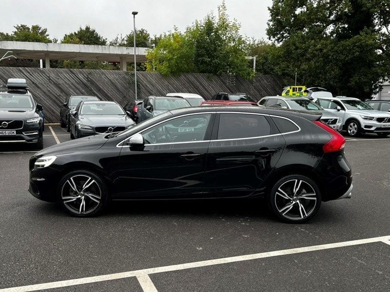 2016 Volvo V40 R Design Pro