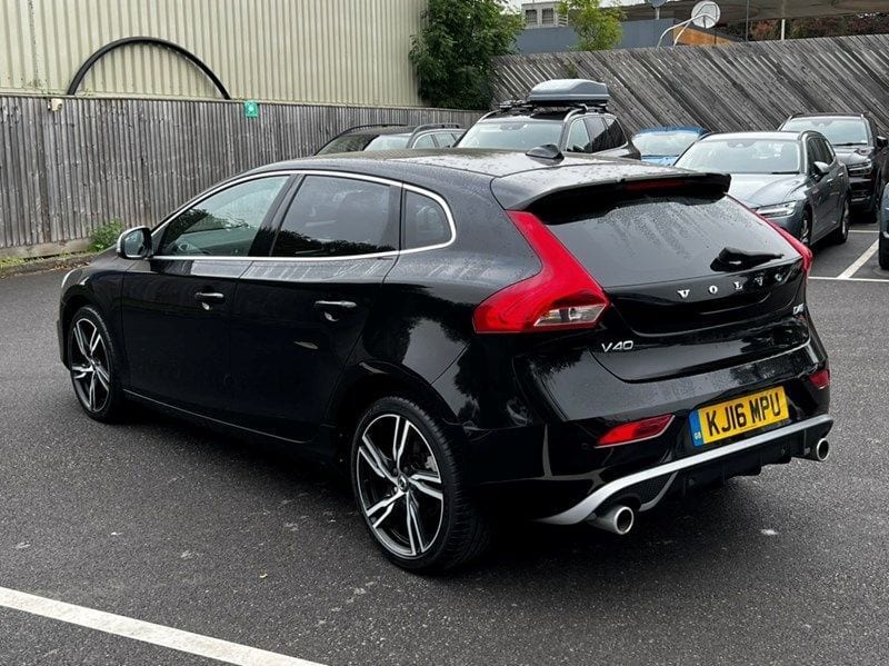 2016 Volvo V40 R Design Pro