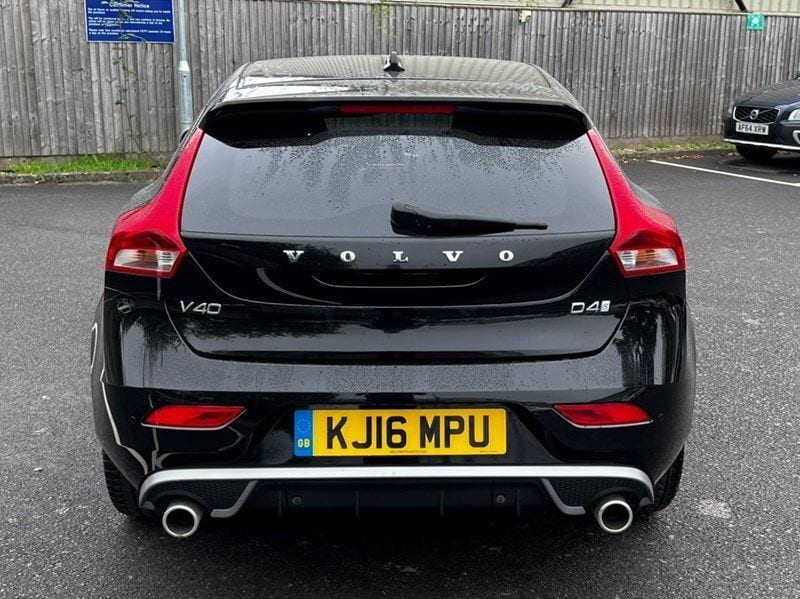 2016 Volvo V40 R Design Pro