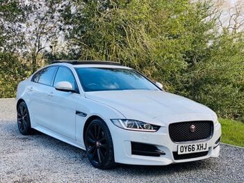 2016 Jaguar Xe R-sport