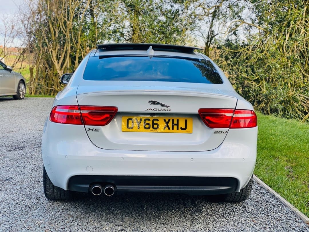 2016 Jaguar Xe R-sport