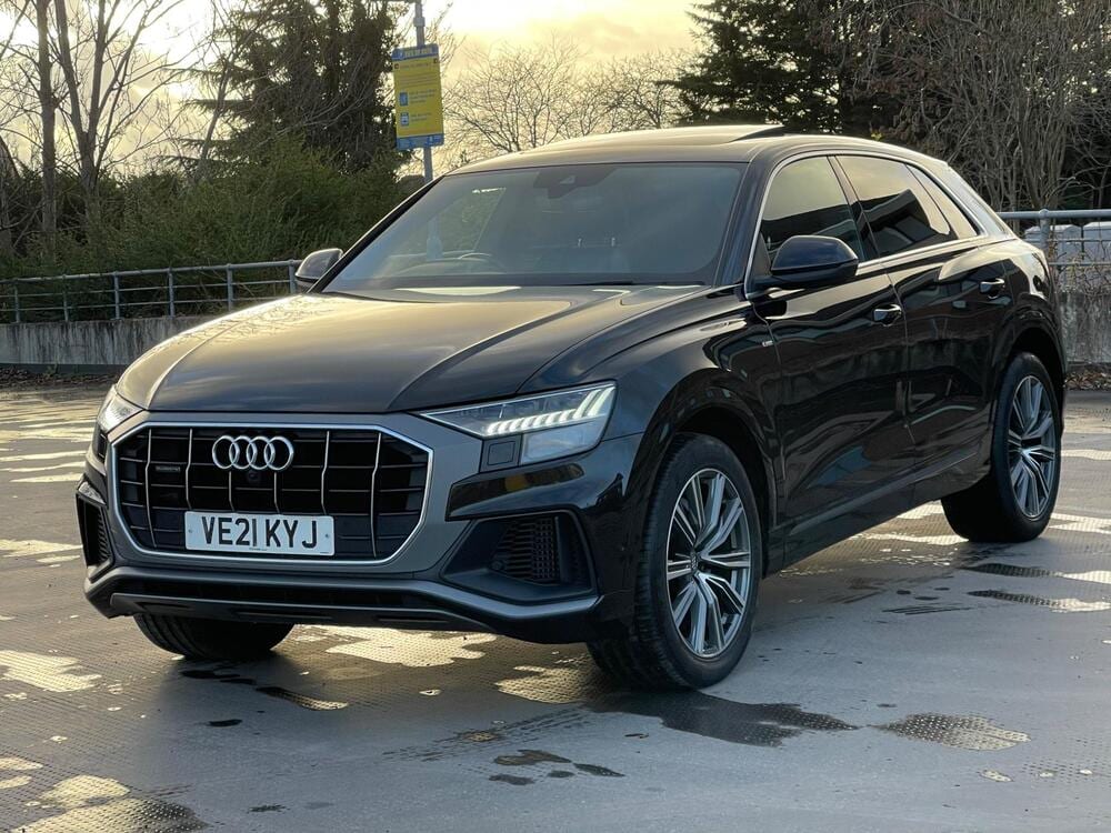 2021 Audi Q8 S Line 55 Tfsi Mhev Quat A S Line
