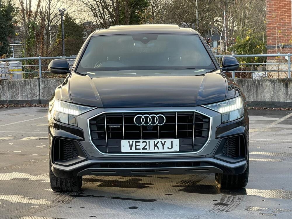 2021 Audi Q8 S Line 55 Tfsi Mhev Quat A S Line