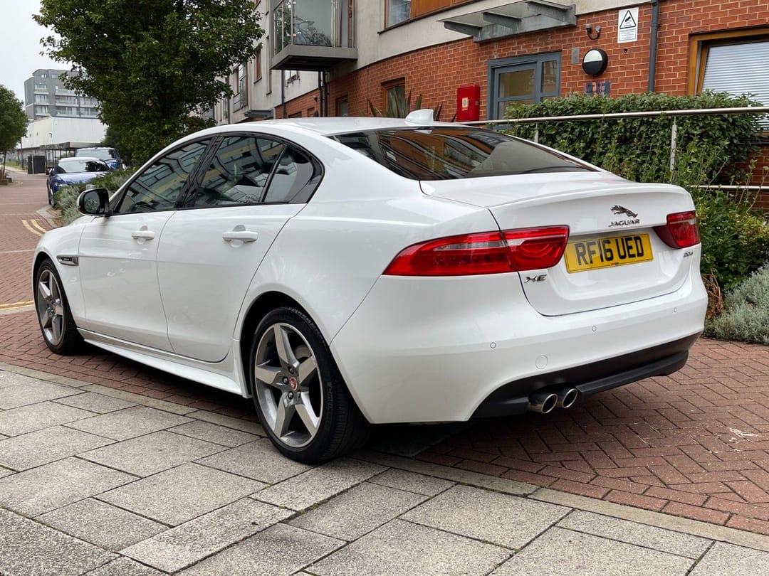 2016 Jaguar Xe R-Sport