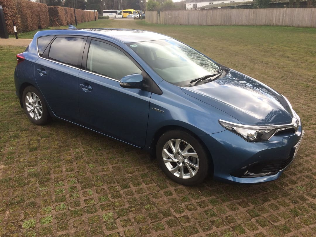2016 Toyota Auris Business Edition