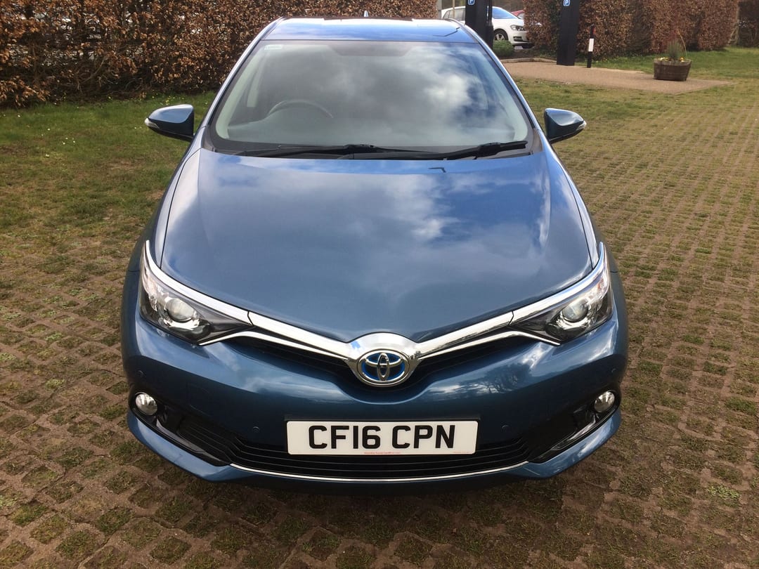 2016 Toyota Auris Business Edition