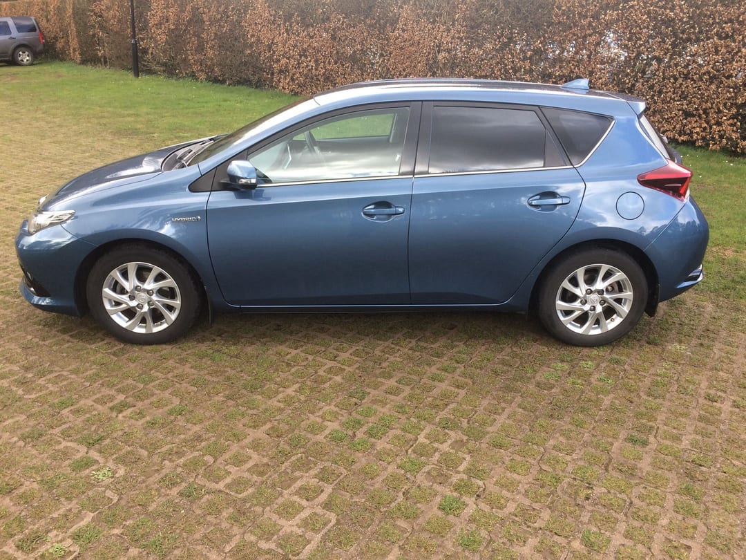 2016 Toyota Auris Business Edition