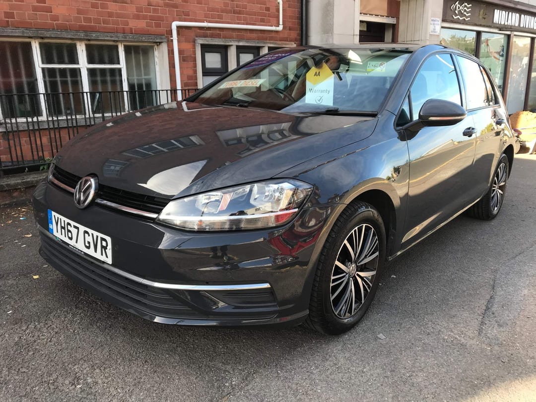2017 Volkswagen Golf SE Navigation