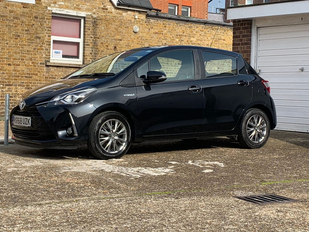 2019 Toyota Yaris Icon