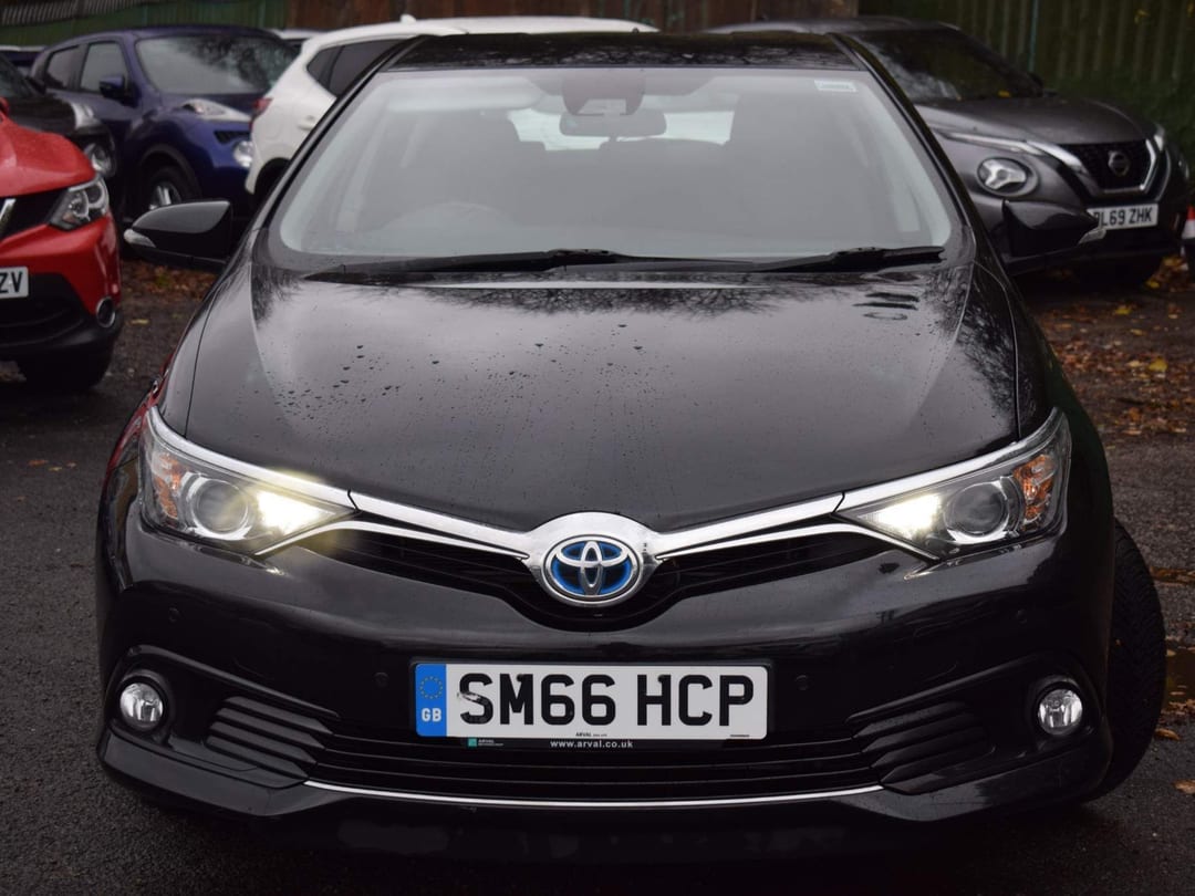 2017 Toyota Auris Business Edition Tss