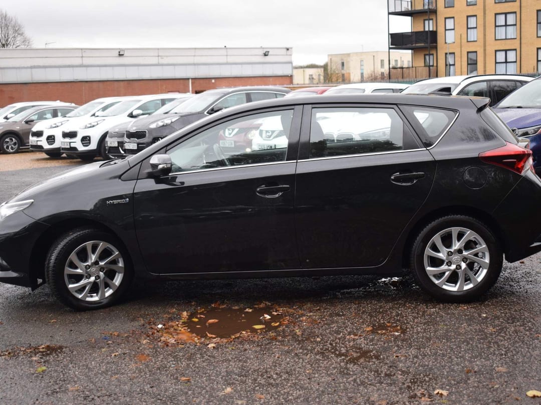 2017 Toyota Auris Business Edition Tss