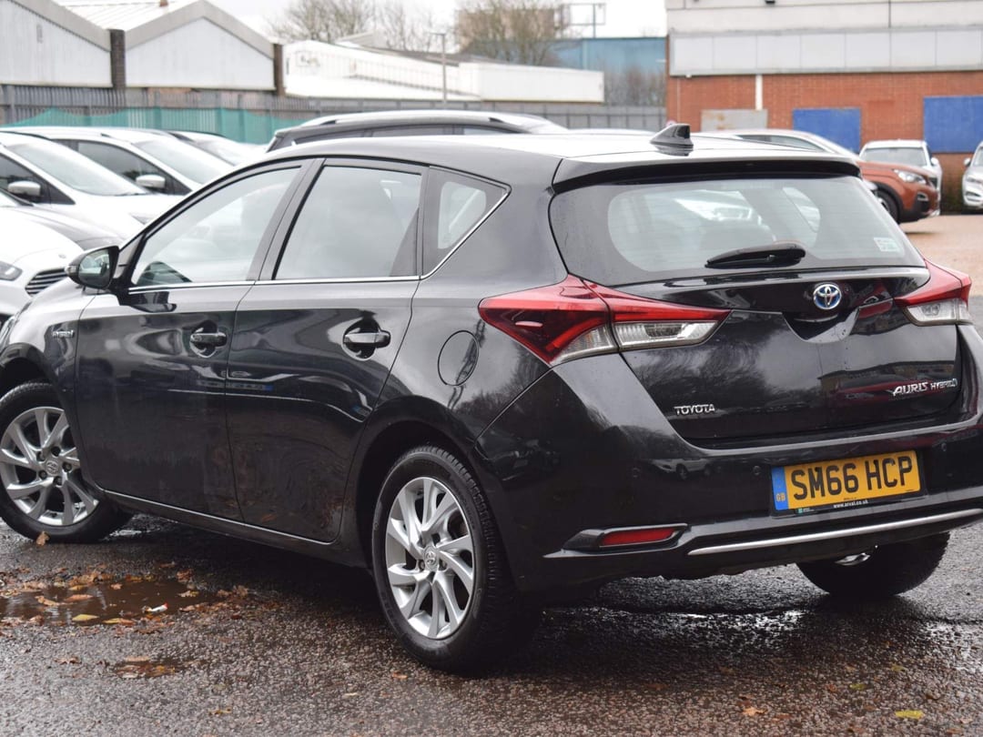 2017 Toyota Auris Business Edition Tss