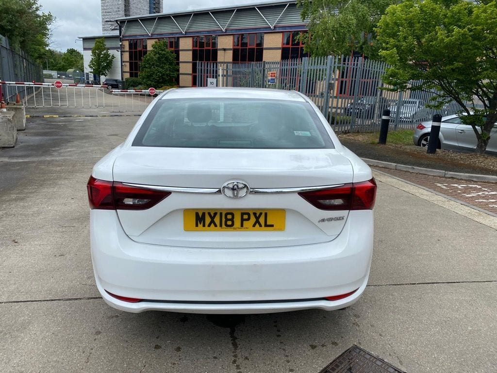 2018 Toyota Avensis Active