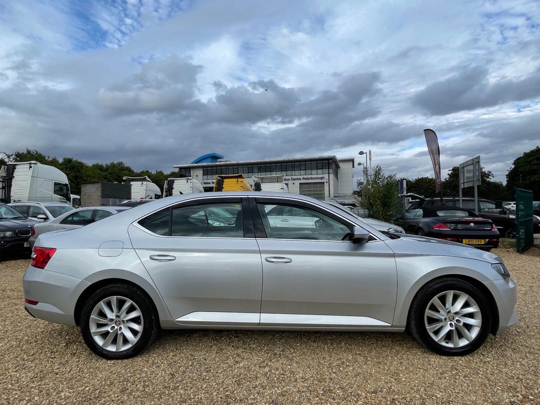 2017 Skoda Superb SE